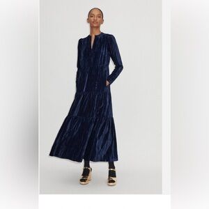 NWT Me + Em navy crushed velvet dress